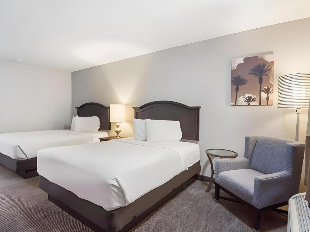 Rodeway Inn Lumberton Eksteriør billede